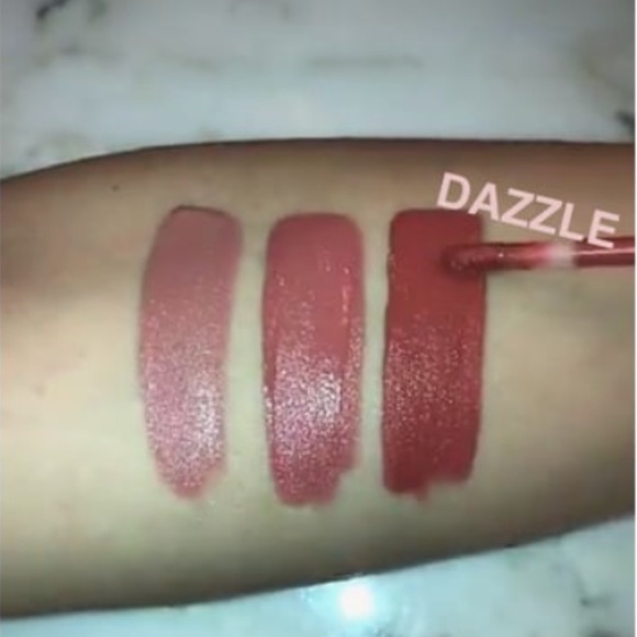 NEW Kylie Jenner Cosmetics Velvet Lip Kit DAZZLE - Picture 9 of 10